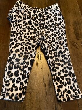 Old Navy Black and White Leopard Print Girls' Leggings